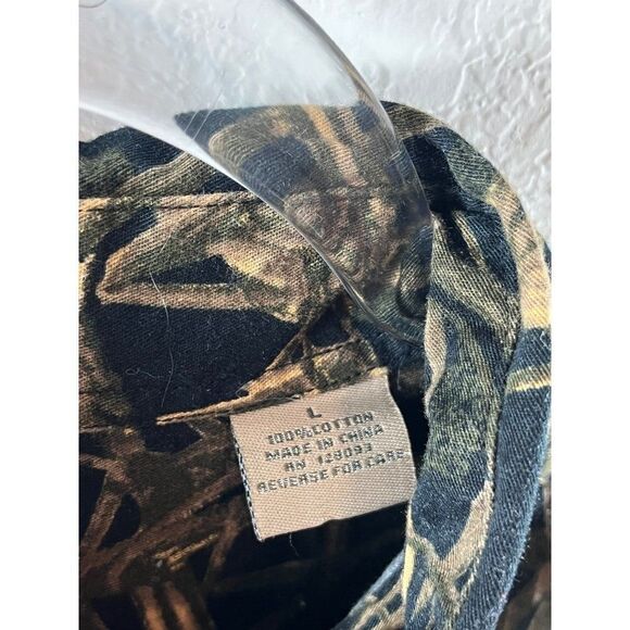 Rugged Earth Outfitters Hunting Dogs Camo Button Down Collared Shirt Large - Picture 8 of 10